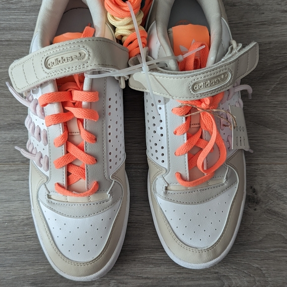 ADDIDAS FORUM LOW SHOES SNEAKERS - Picture 3 of 8